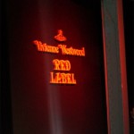 Vivienne Westwood in passerella con Red Label
